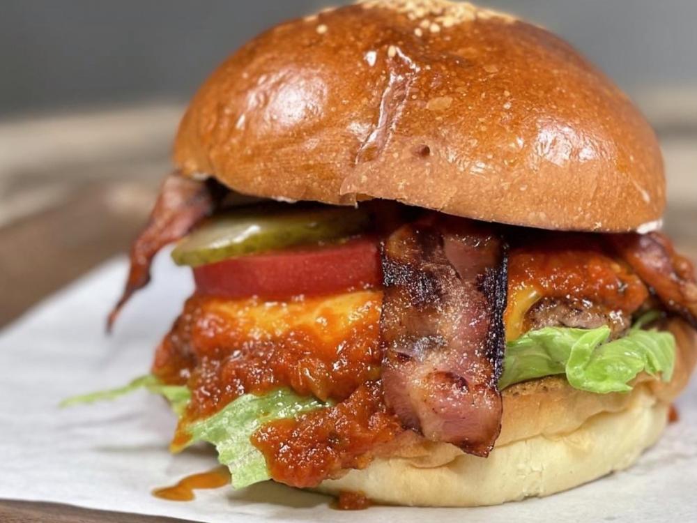 Yellow Bus Charlie (チャーリー) 】フード＆ドリンクメニュー | 松本